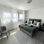 Appartement Sea View - In Kroatien Auf Bei Zadar Mit Privatem Pool Und Meerblick Vir