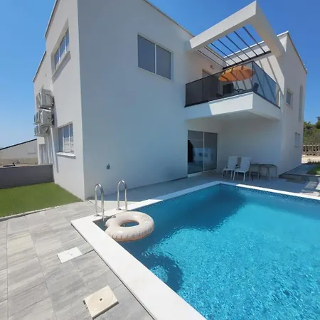 Sea View - In Kroatien Auf Bei Zadar Mit Privatem Pool Und Meerblick