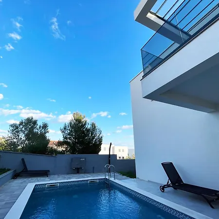 Sea View - In Kroatien Auf Bei Zadar Mit Privatem Pool Und Meerblick דירה ויר